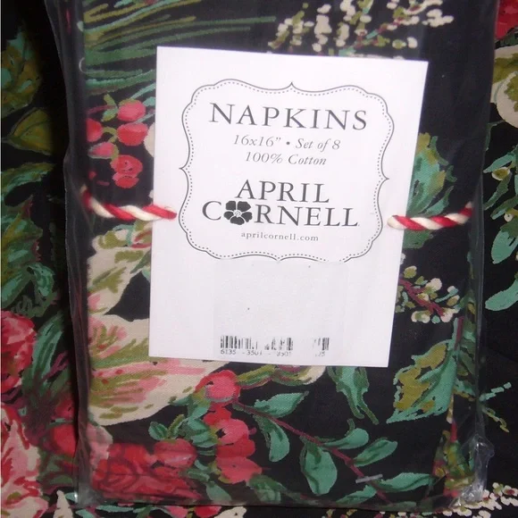 Merry Black Round Tablecloth- 70” Round + 8 Napkins new - Picture 8 of 8